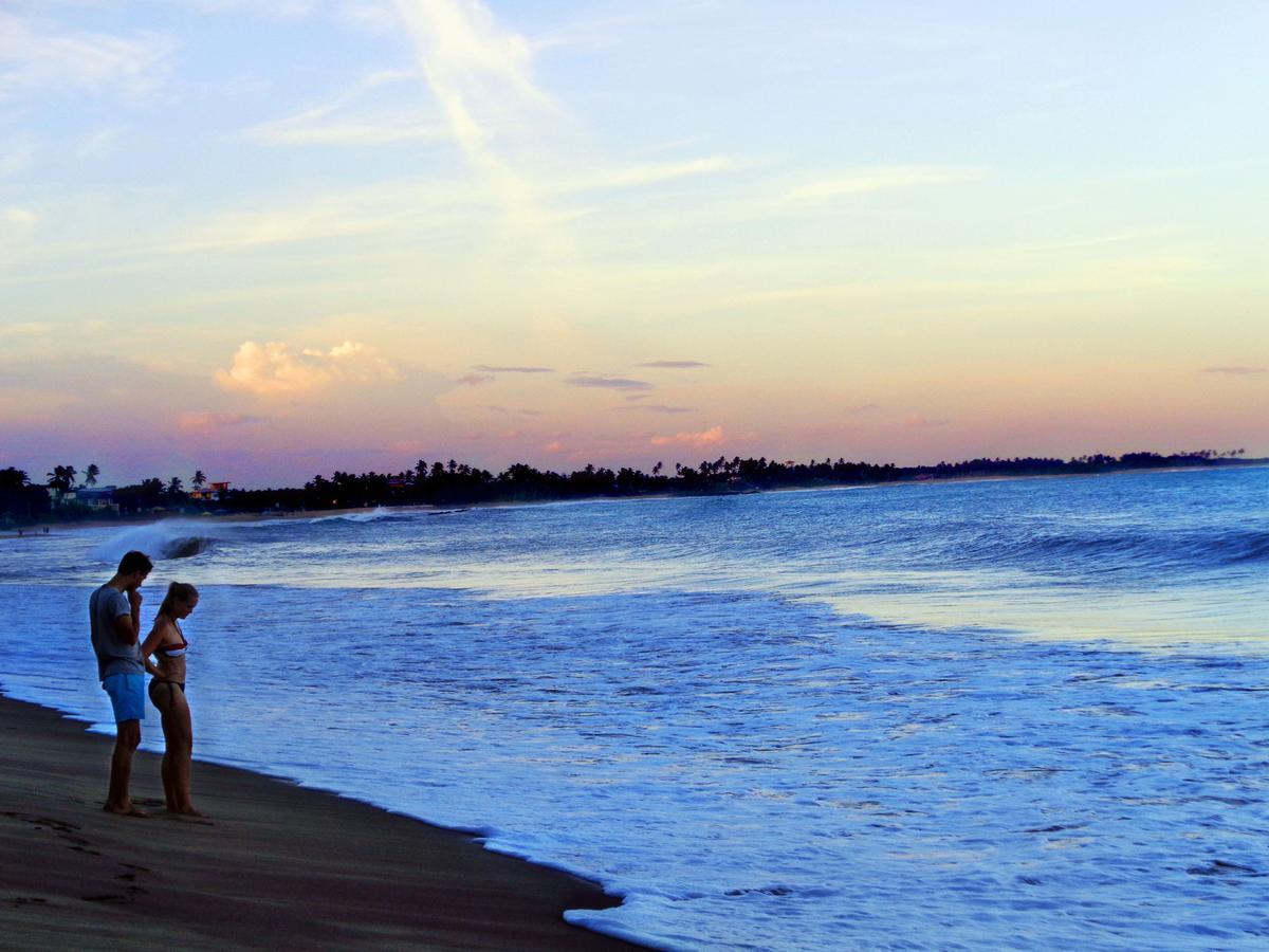 Reggae Zone Beach Resort Tangalle Buitenkant foto