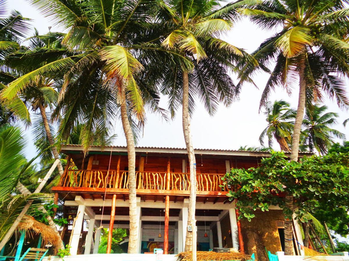 Reggae Zone Beach Resort Tangalle Buitenkant foto