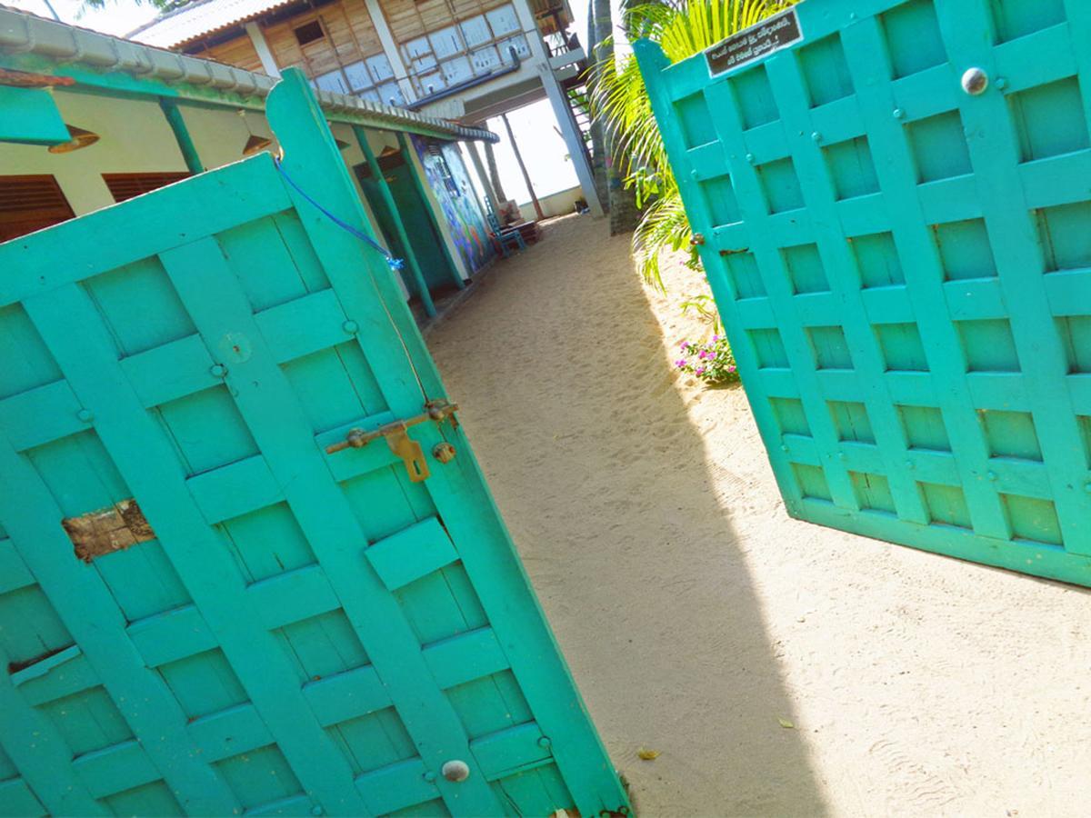 Reggae Zone Beach Resort Tangalle Buitenkant foto